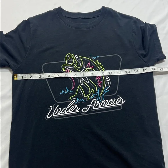 UA youth size medium fishing shirt - Picture 6 of 8